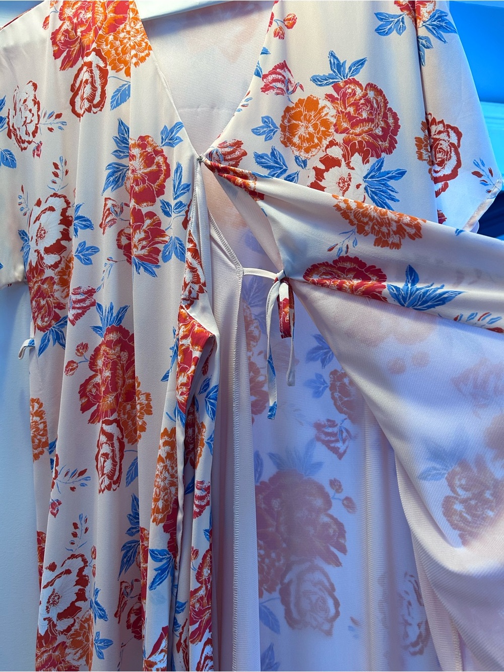 Floral wrap wedding guest dress - Picture 8 of 13